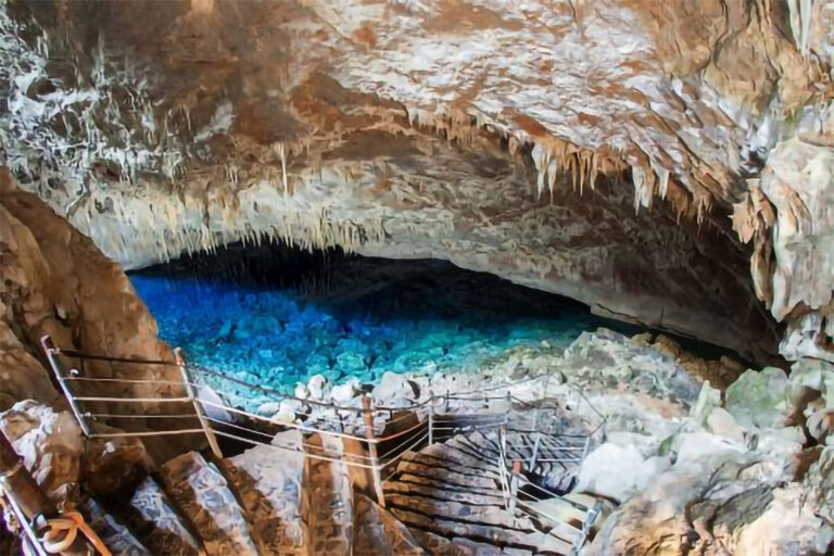 Gruta do lago azul em Bonito-MS